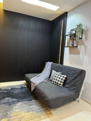 Infinity Pool Netflix 200Mbps apartment